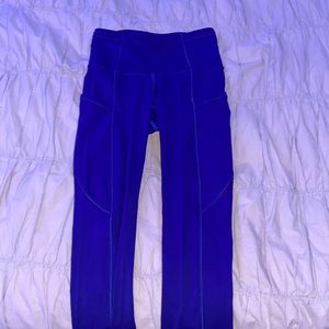 Fast and free high rise crop 23”